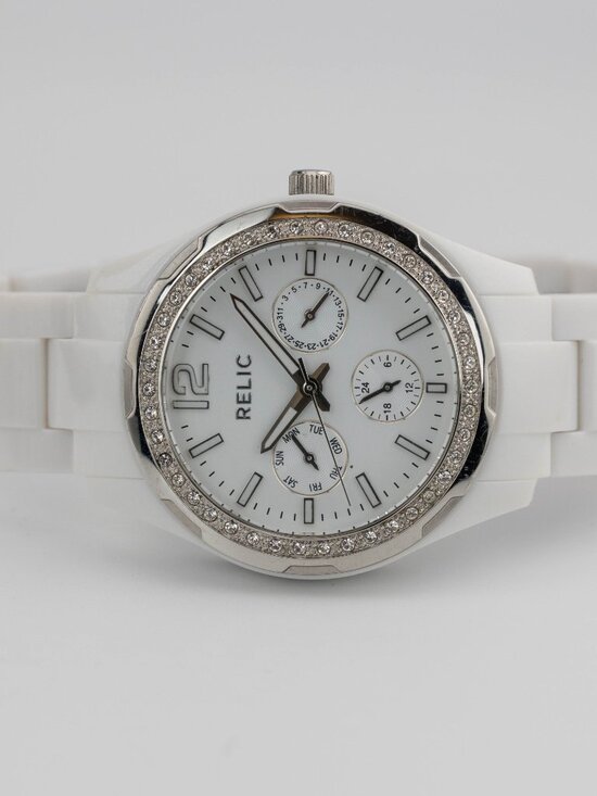 Relic ZR15551 Day-Date Quartz Analog Women\'s Watch New Battery main image 7